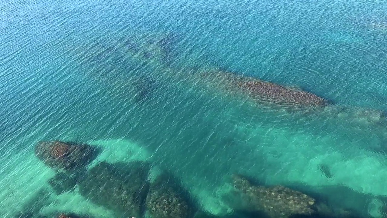 地中海碧蓝的海水，美丽的海景。视频素材