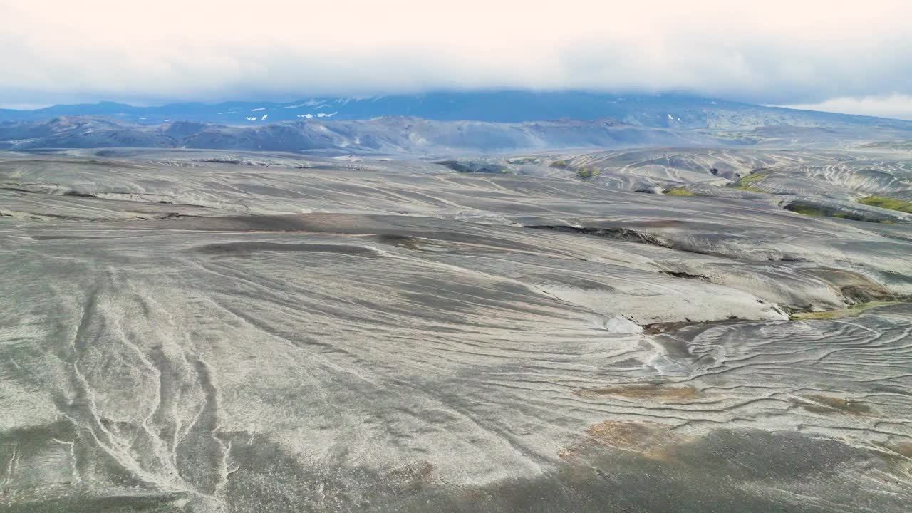 冰岛Hekla火山和Burfell山的西坡鸟瞰图。视频素材