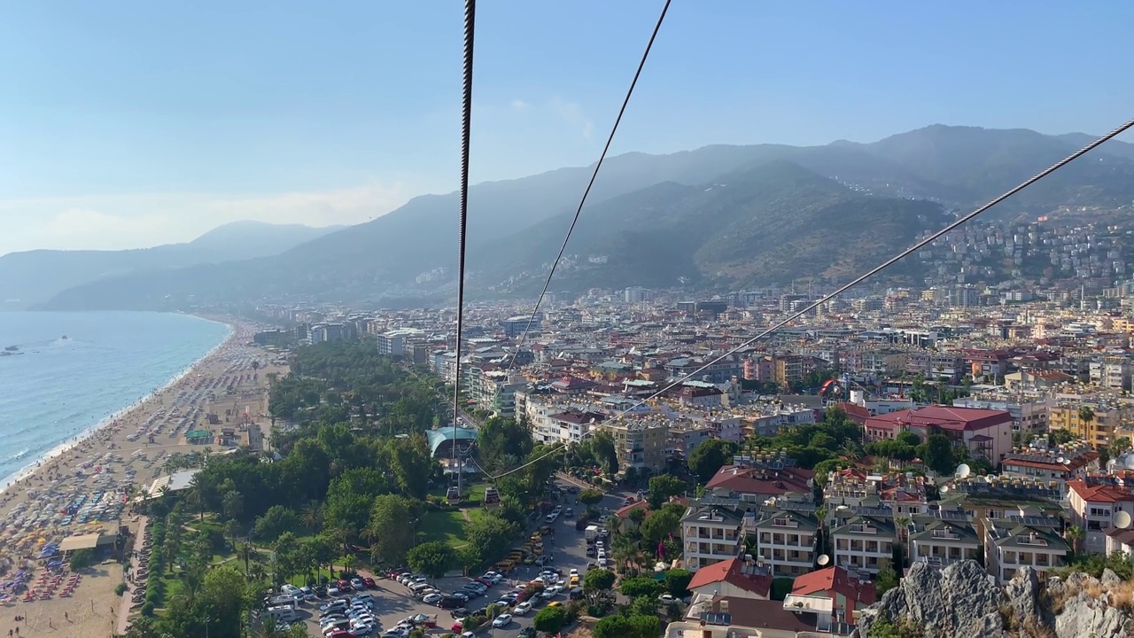 土耳其Alanya Teleferik缆车。阿拉尼亚缆车视频素材