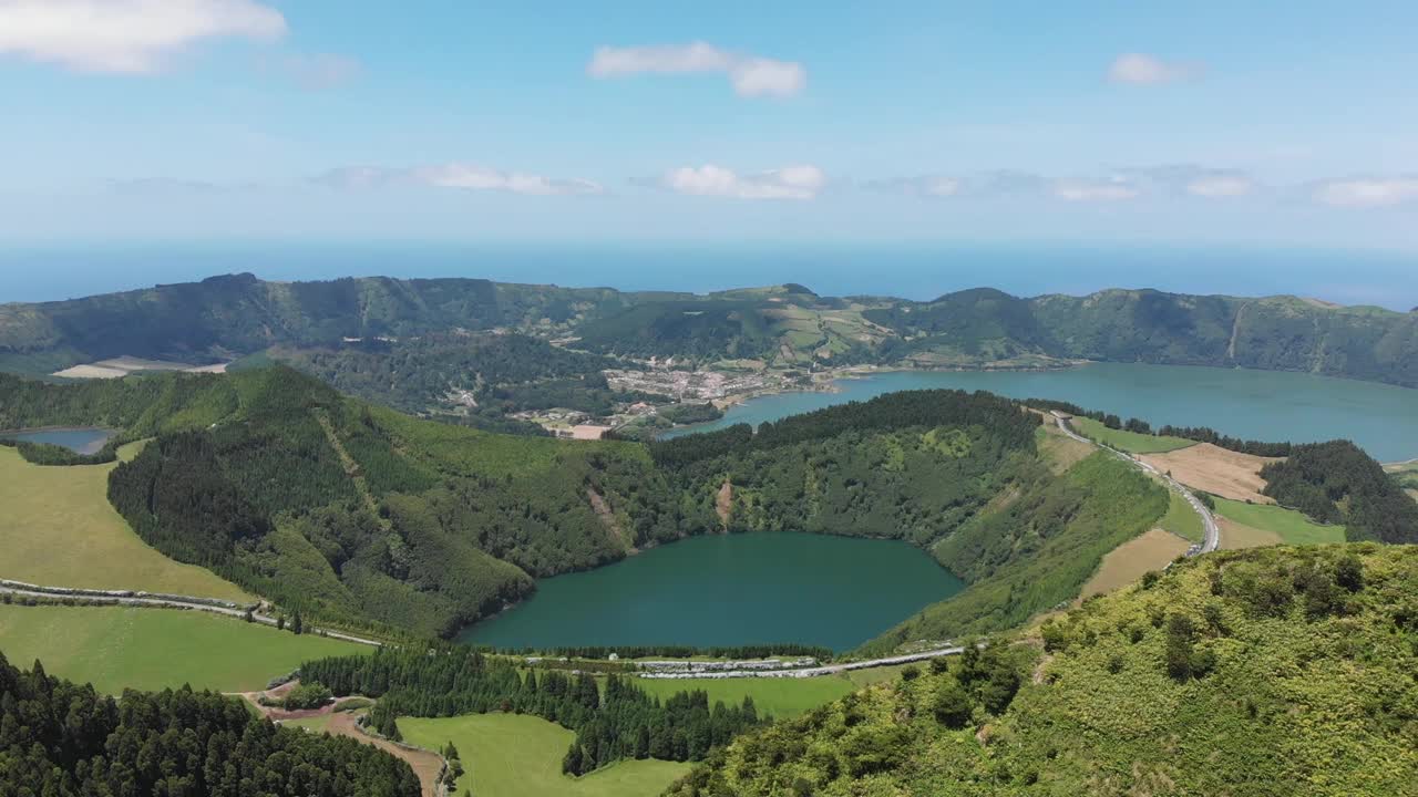 地狱观景台，葡萄牙，亚速尔群岛。Azul湖。航空摄影测量。4 k视频素材