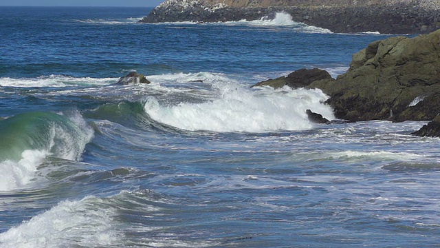 海浪慢镜头视频素材