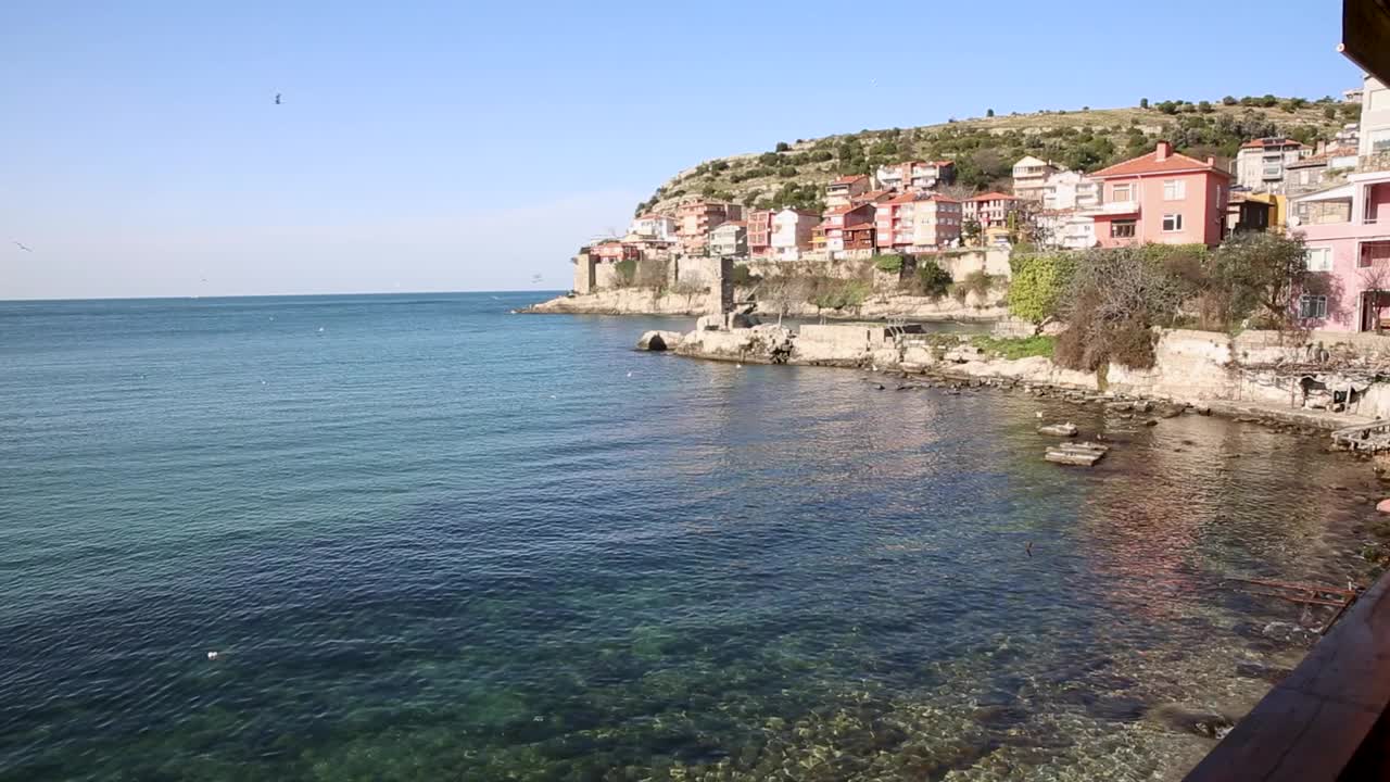 露台上的海景。视频下载