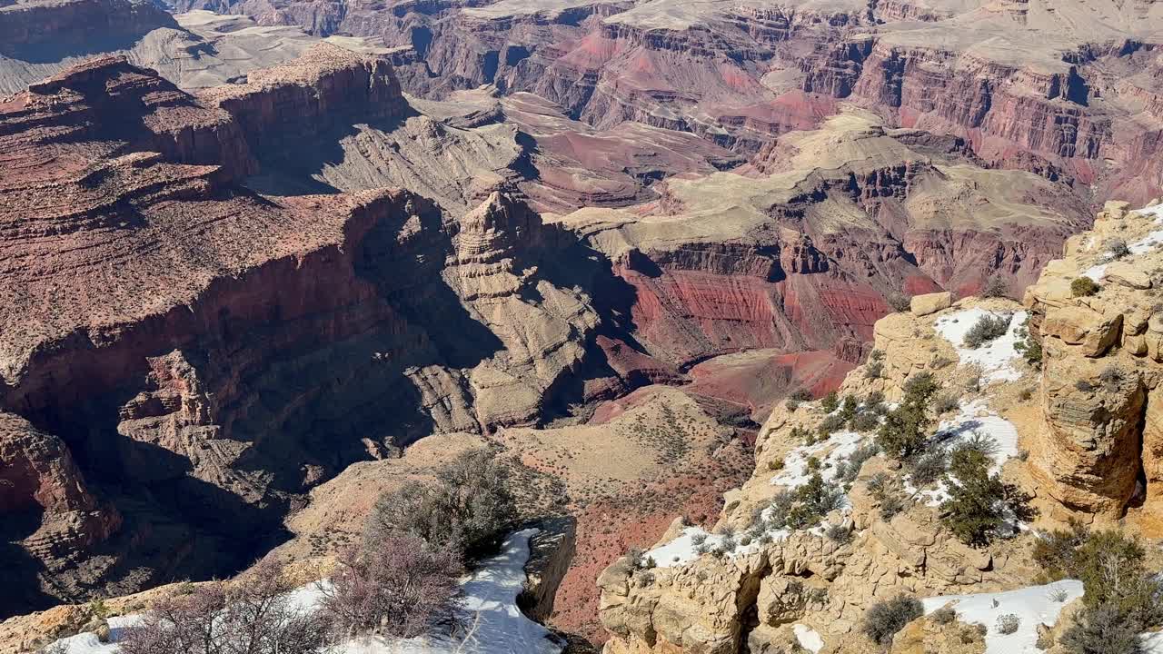 穿越亚利桑那州大峡谷的景色视频素材