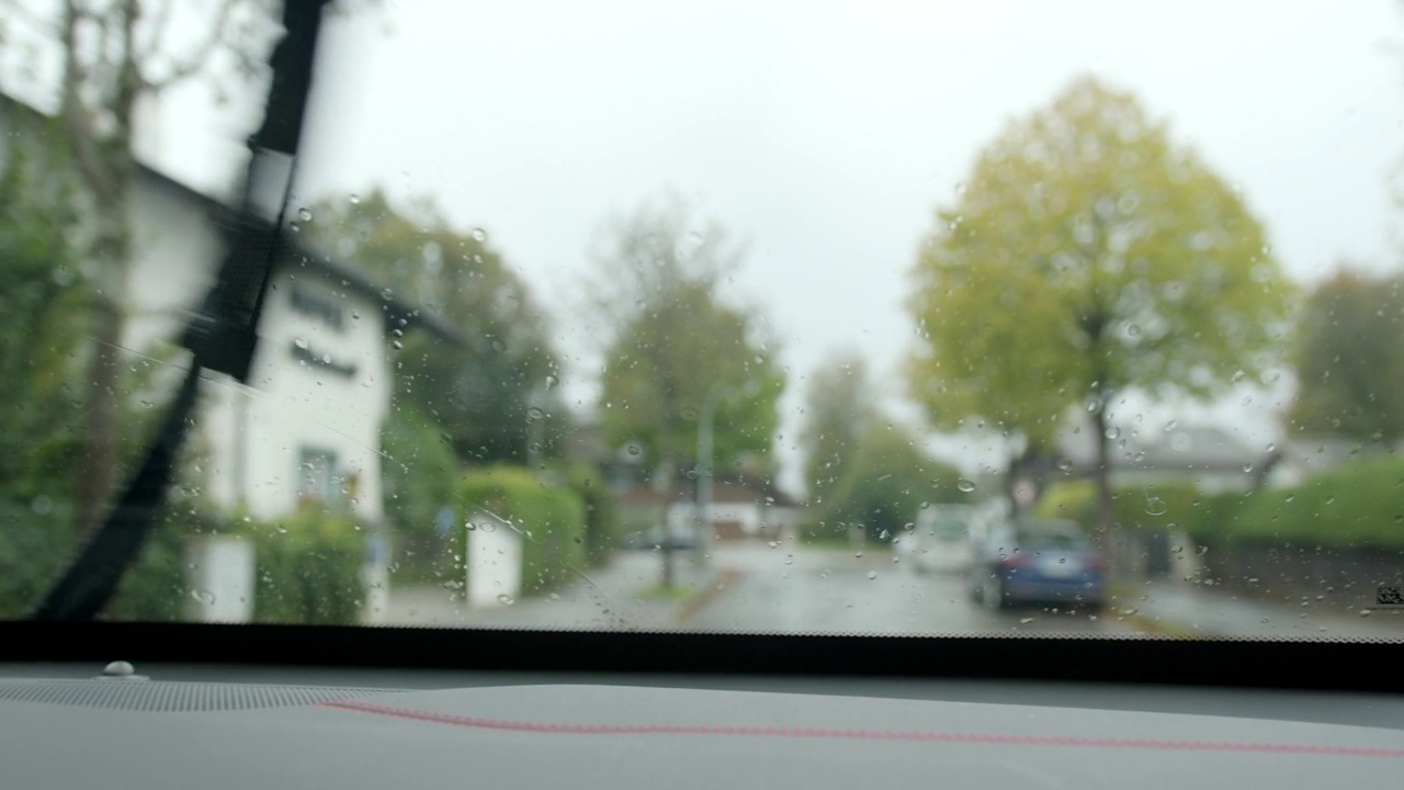 雨天自驾游视频素材