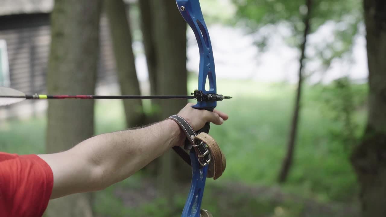 阿切尔射击视频下载