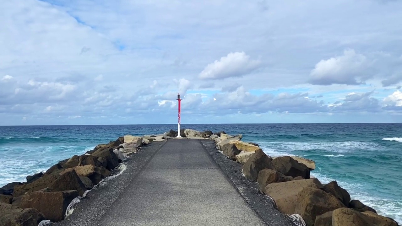 海边散步视频素材