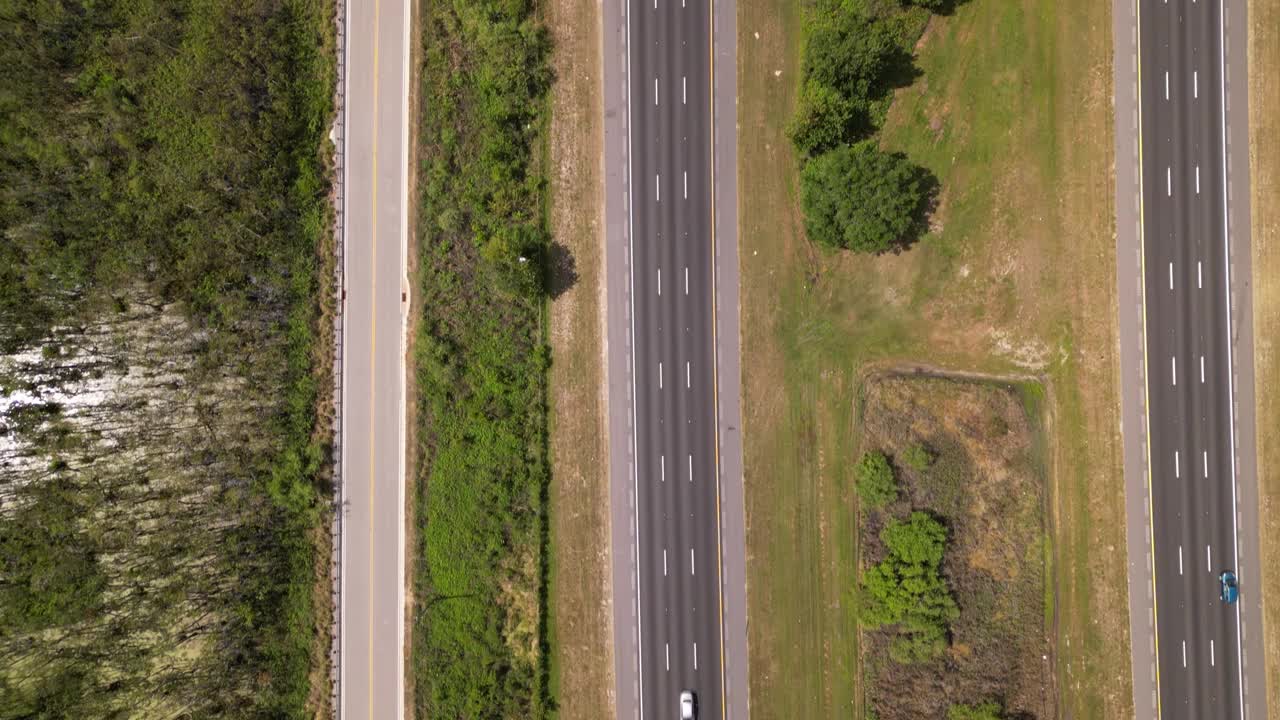 公路交通的鸟瞰图视频素材