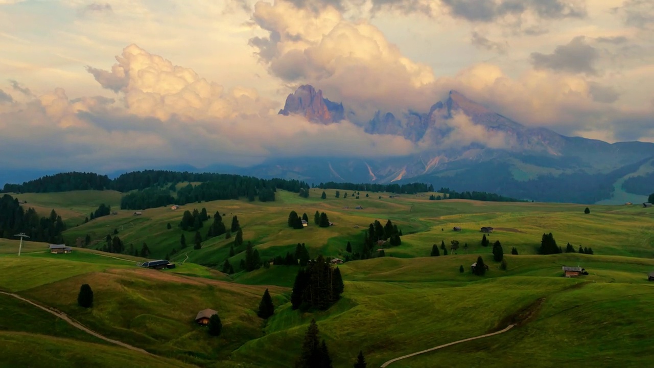 Alpe di Siusi，白云石，意大利视频下载