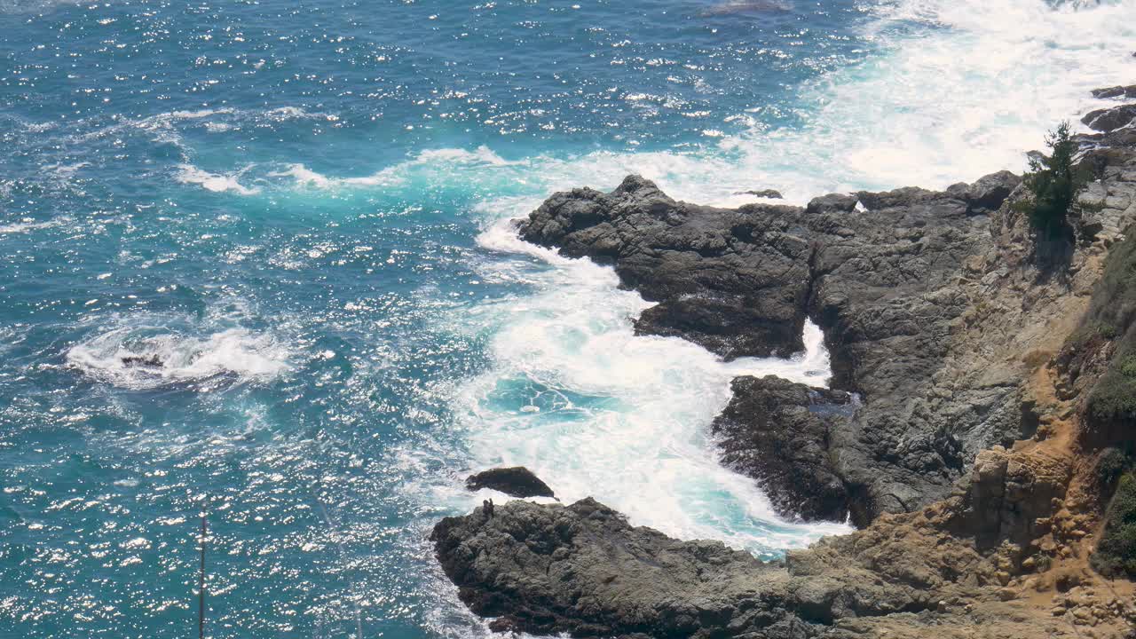 海浪以一半的速度起伏视频下载