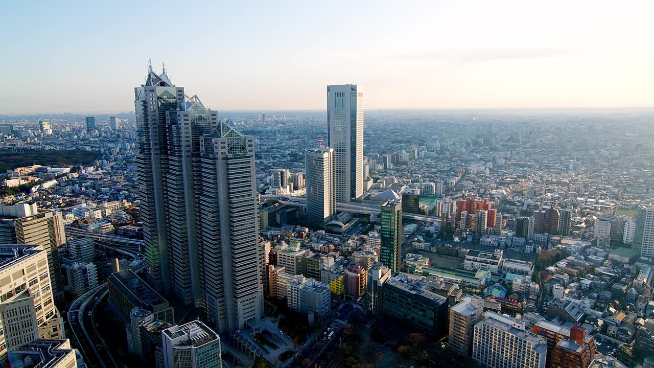 新宿建筑的高架景观视频下载