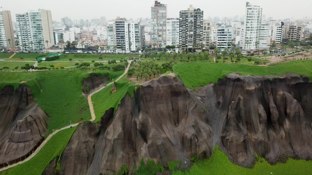 秘鲁利马，海上鸟瞰图视频素材