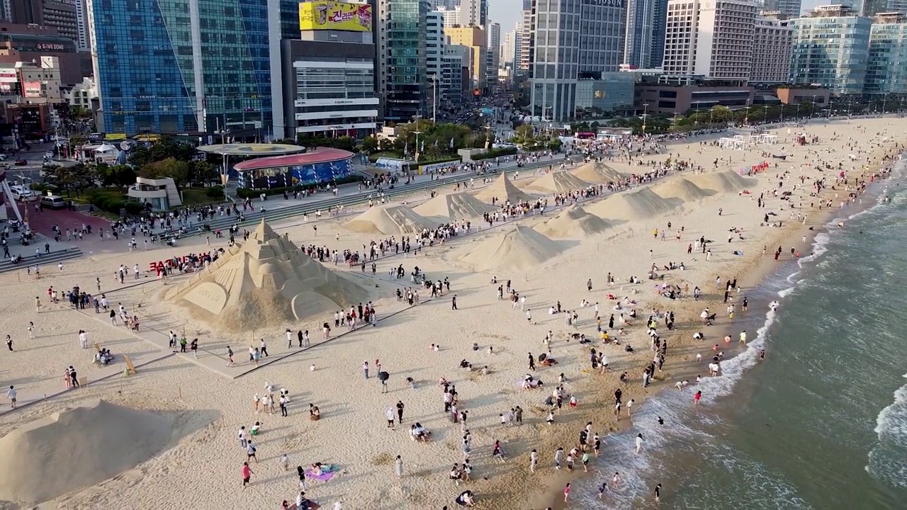 海云台沙滩节鸟瞰图，釜山，韩国，亚洲视频下载