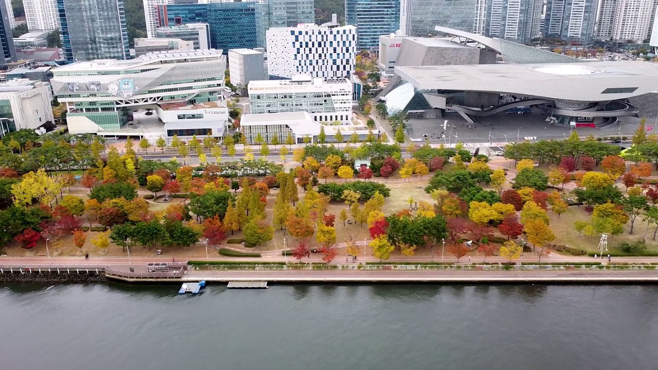 秋季Naru公园鸟瞰图，Centum City，釜山，韩国，亚洲视频下载