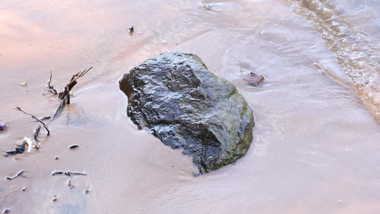 流水的慢动作视频素材