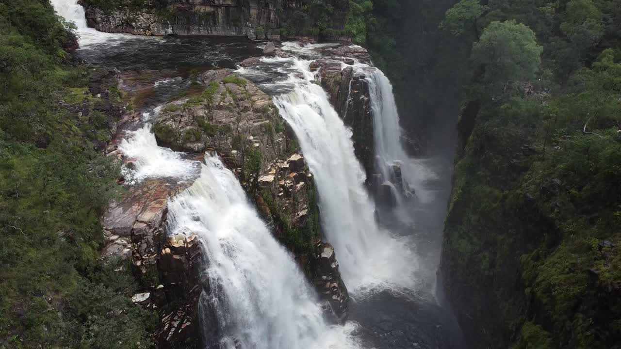 塞拉多森林的大峡谷视频素材