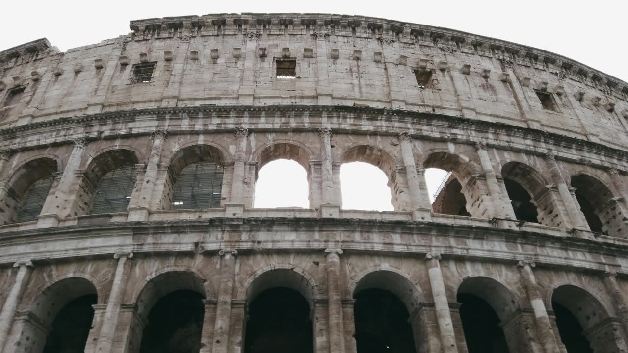 意大利罗马著名地标大剧场或弗拉维安圆形剧场外立面观光视频素材