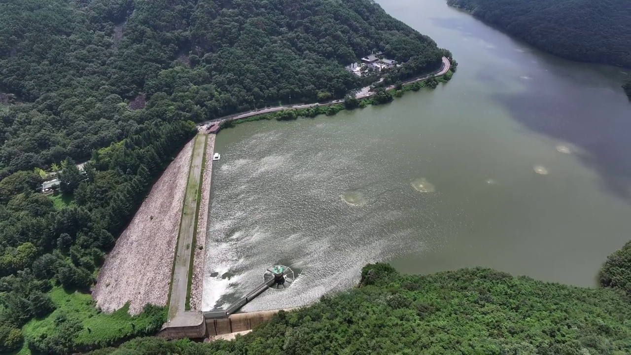 韩国大邱达城郡，加昌湖和广德寺风景视频素材