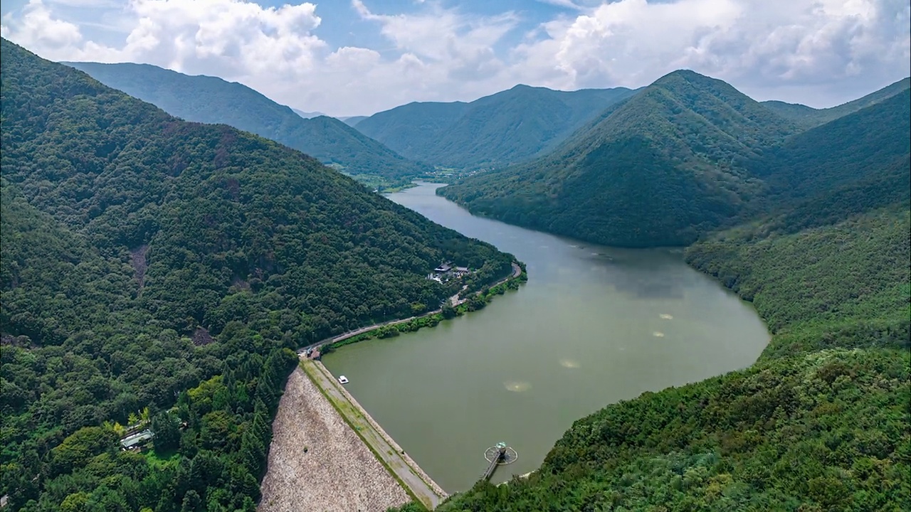 韩国大邱，加昌湖和广德寺风景视频素材