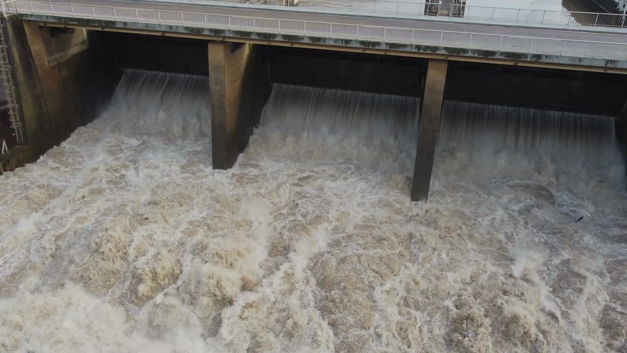 洪水，德国塞里格堰的高水位视频素材