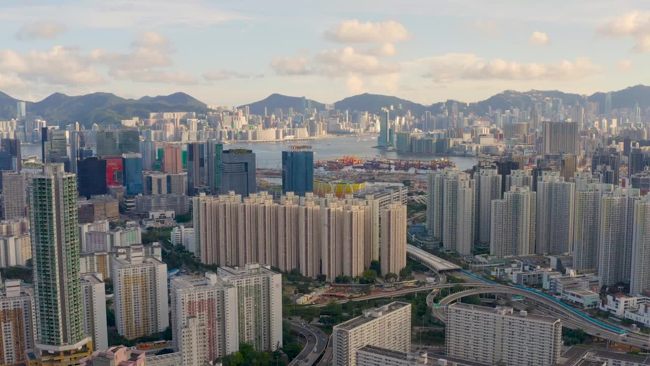 2023年6月21日，香港一个繁华而充满活力的街区视频下载