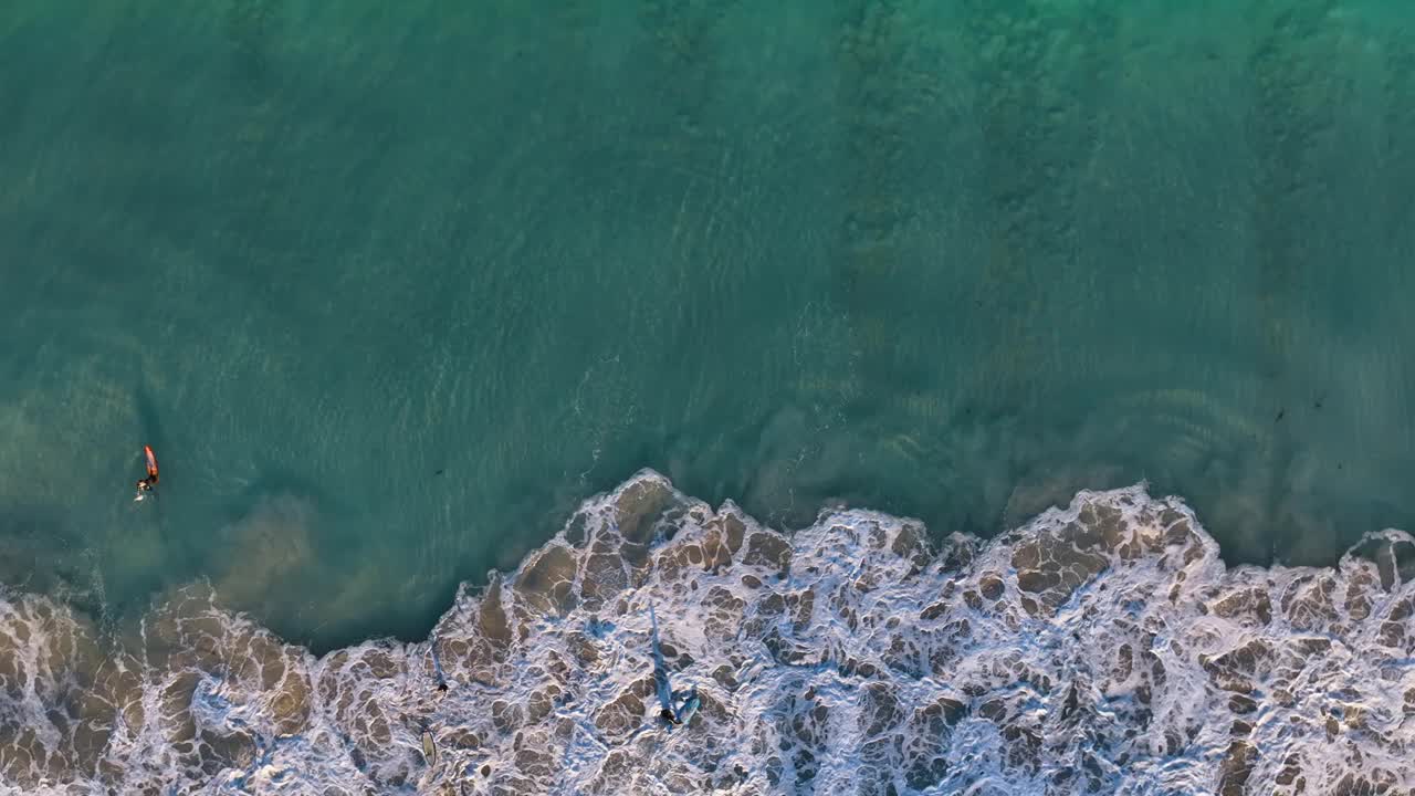 鸟瞰斯卡伯勒海滩-西澳大利亚-珀斯- 4k -库存视频视频素材