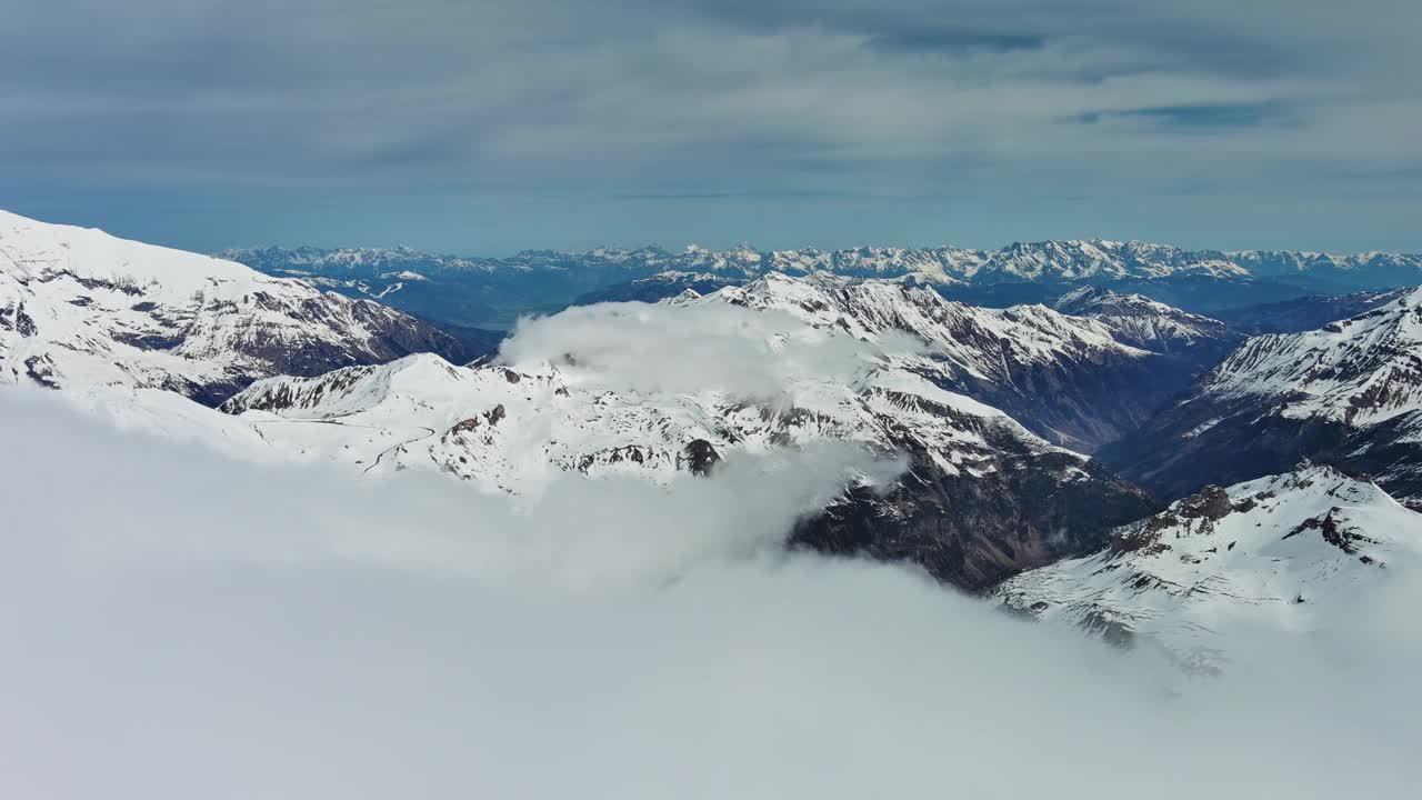 高山雪山景观视频素材