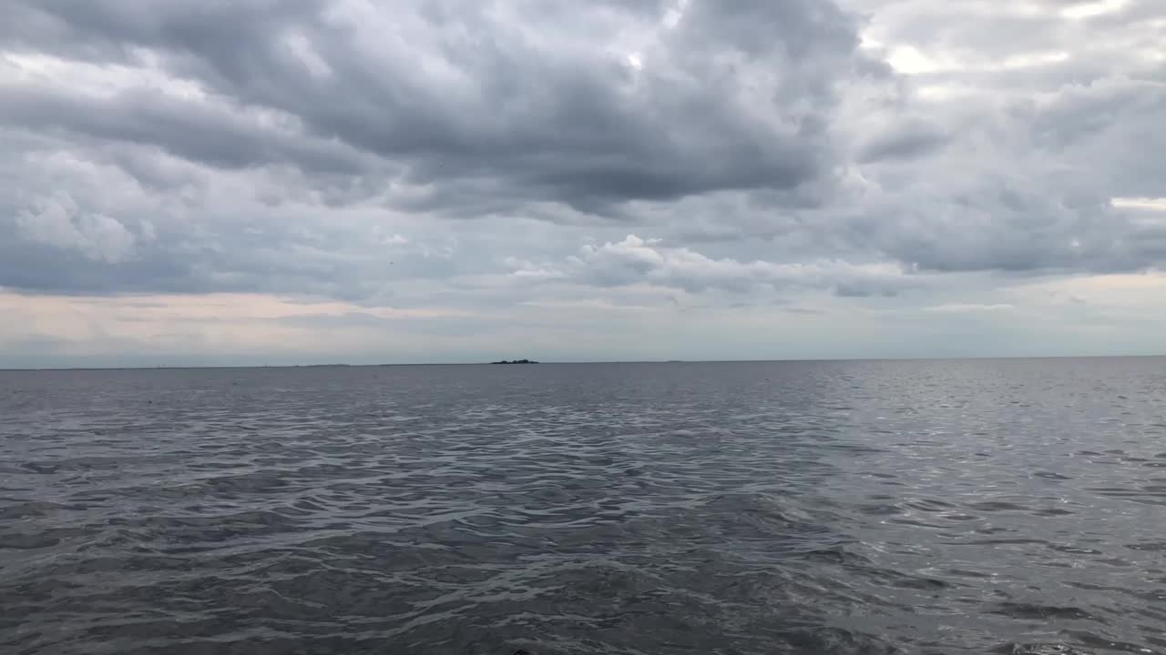 海景，从摩托艇上看到的海景视频素材