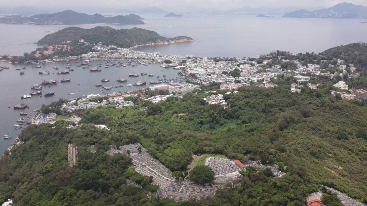 香港长洲岛鸟瞰图。向前推进，建立镜头视频素材