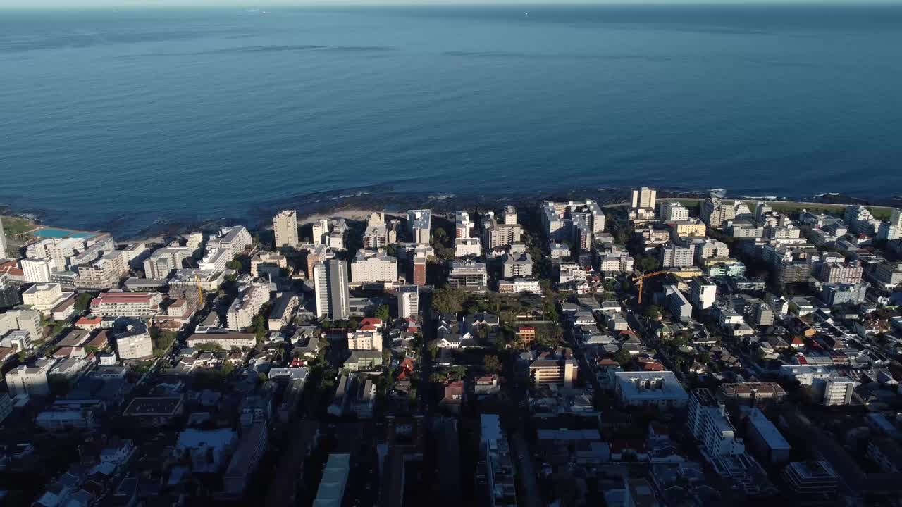 无人机拍摄的南非开普敦海岬。视频下载