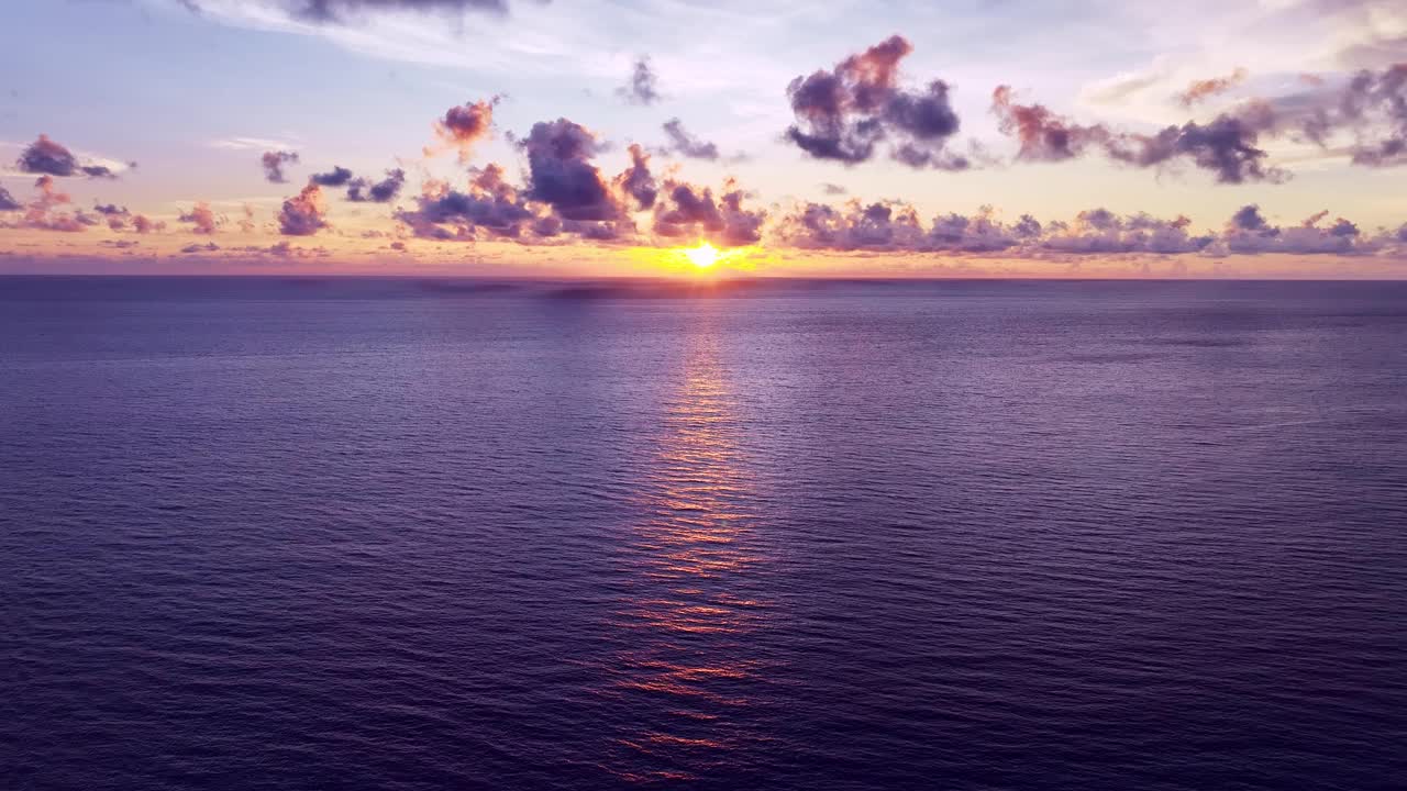 海洋海滩日落美丽的天空视频素材