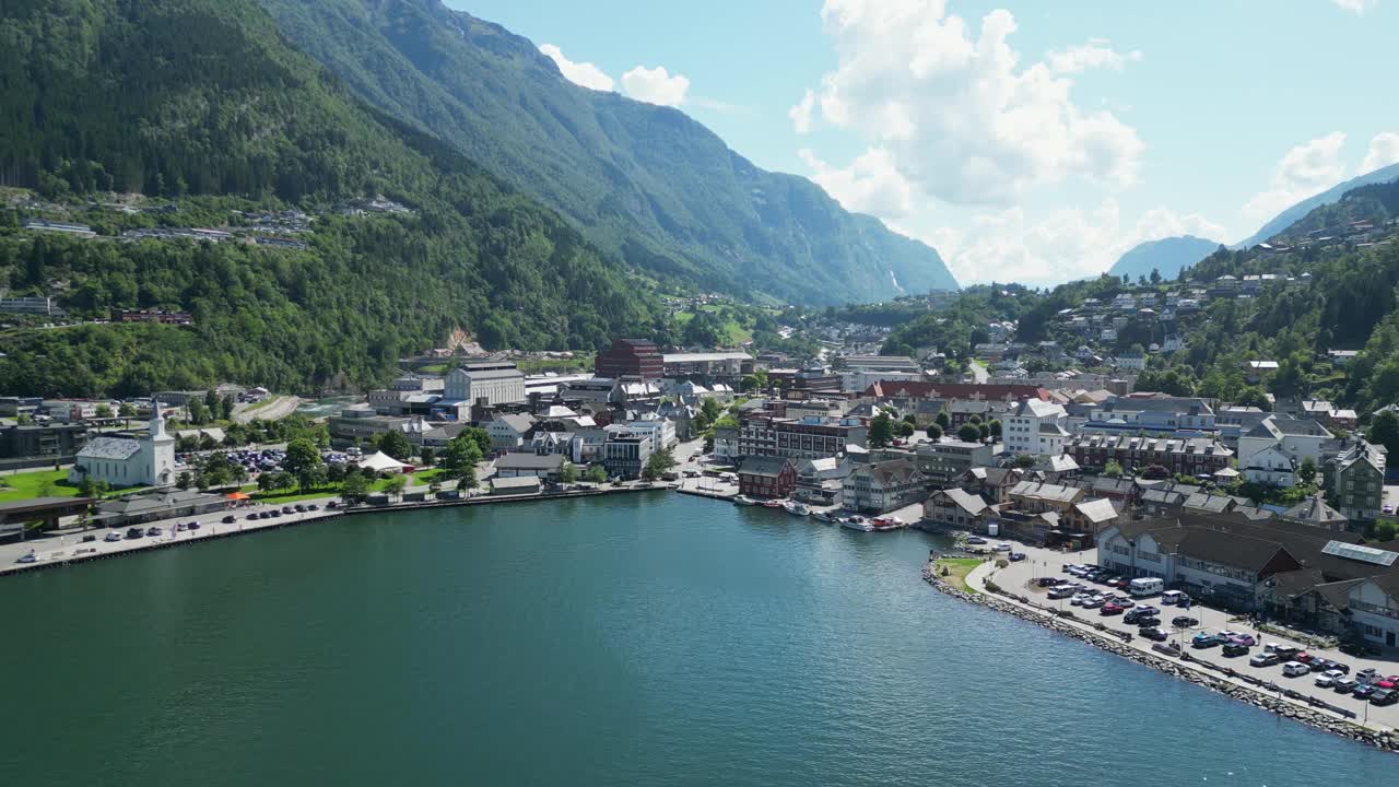 挪威维斯特兰的Hardanger峡湾的Odda村中心，斯堪的纳维亚半岛视频素材