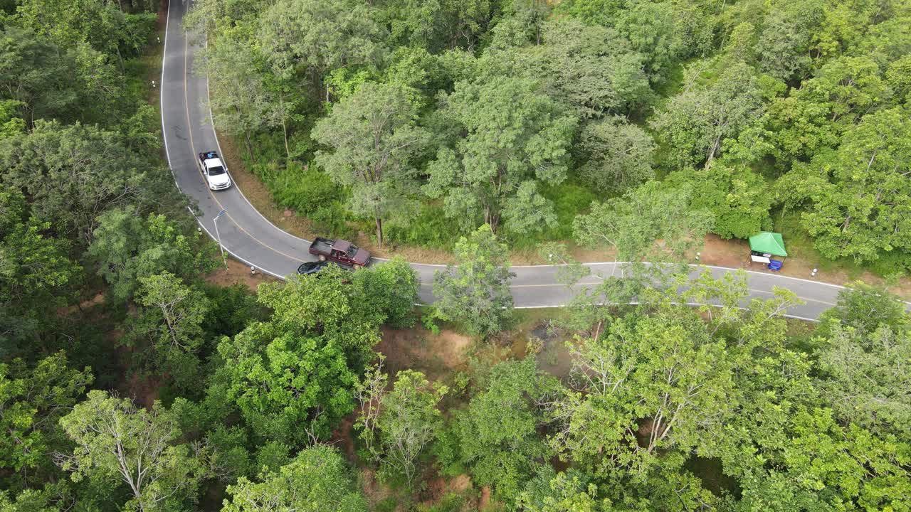 山道鸟瞰图视频素材