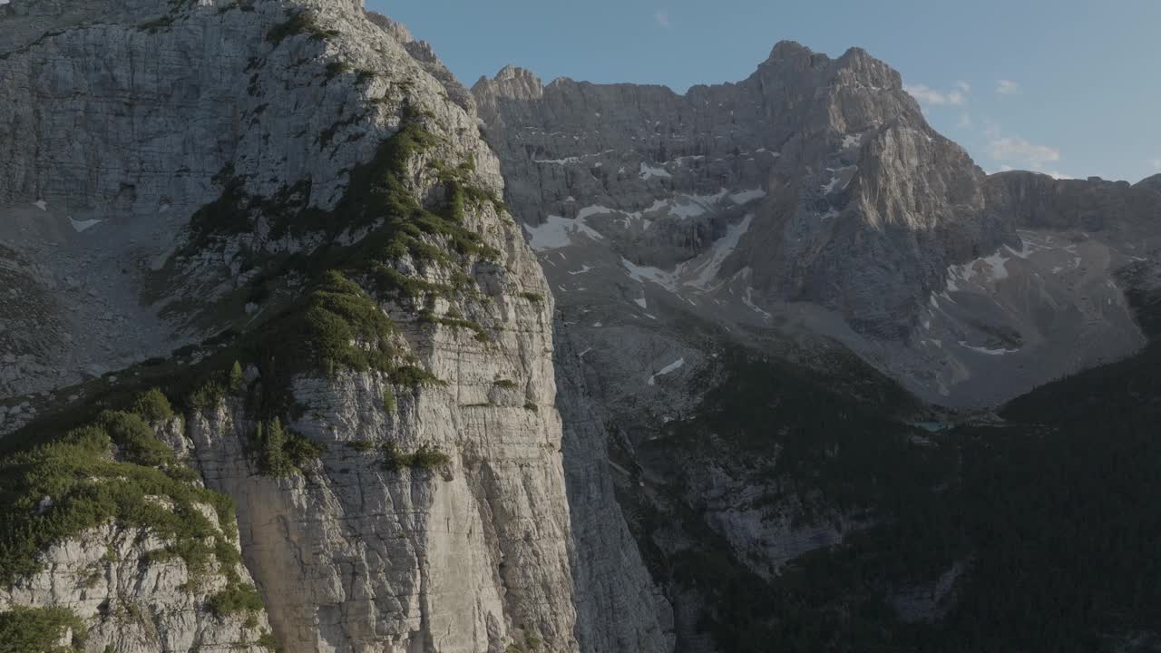 鸟瞰Cortina d’ampezzo, Trentino，南蒂罗尔，意大利。视频素材