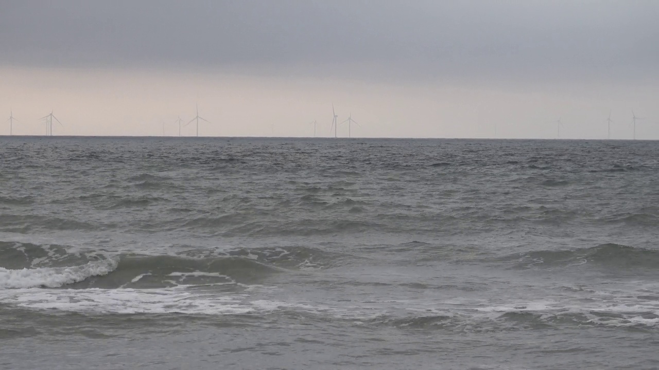 海上风力发电或海上风能在海牙，荷兰视频素材