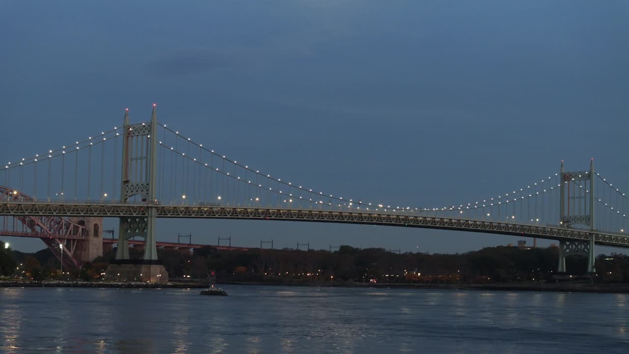 三区大桥夜间鸟瞰图视频素材