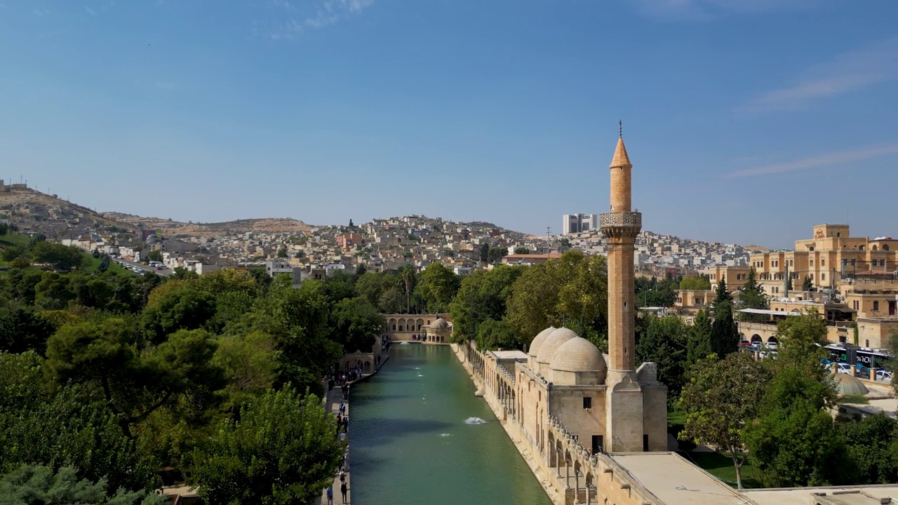 Balıklı Göl Şanlıurfa，鱼湖三留尔发视频素材