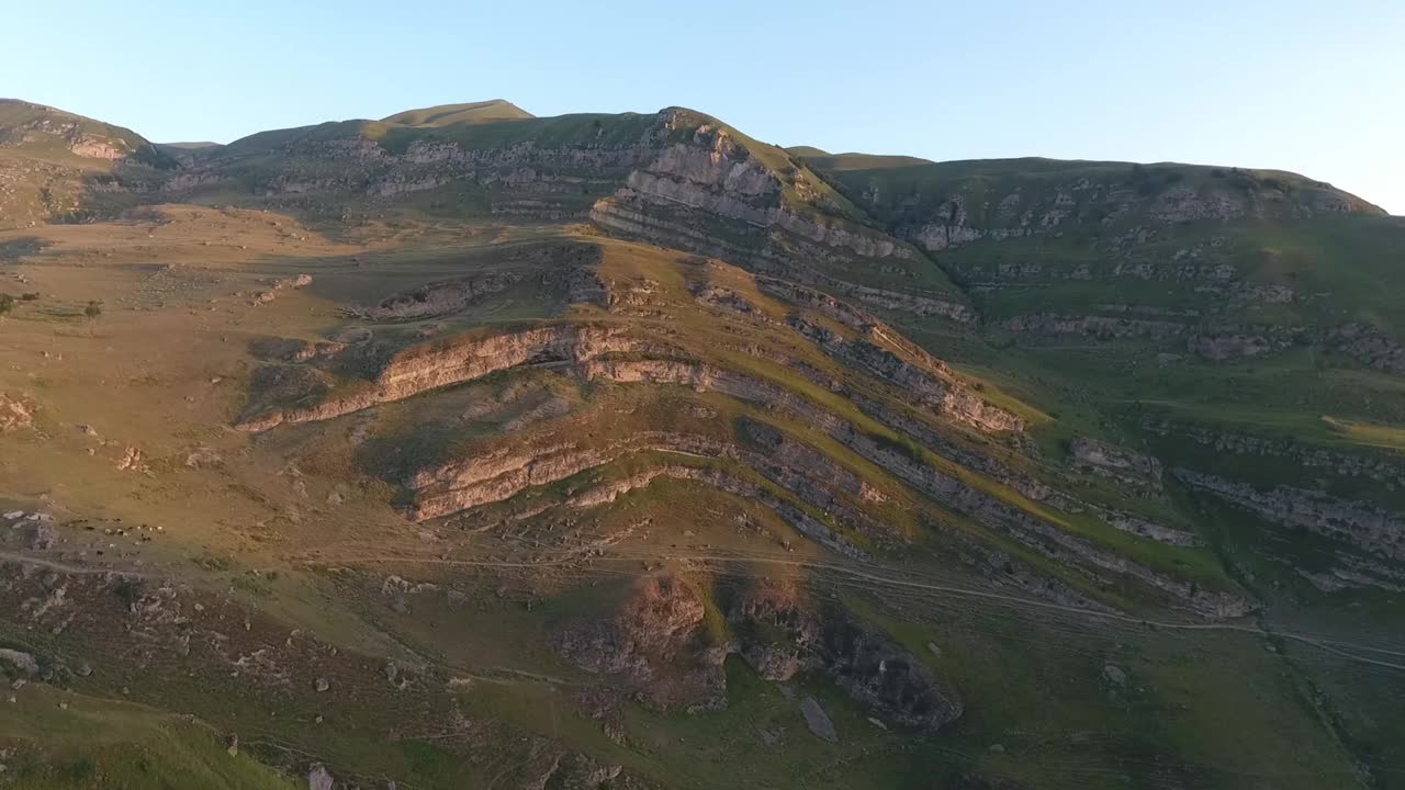 美丽的风景有山和蓝天视频素材