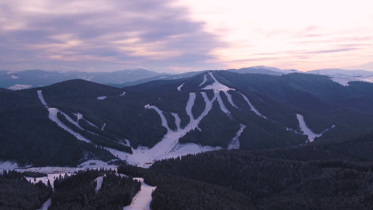 冬天的雪山视频素材