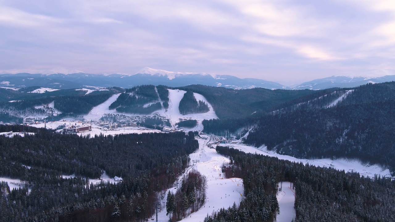 冬天的雪山视频素材