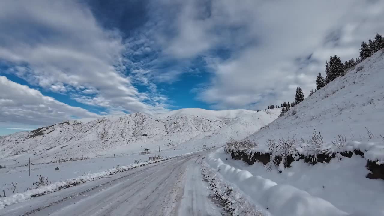 雪后山路视频素材