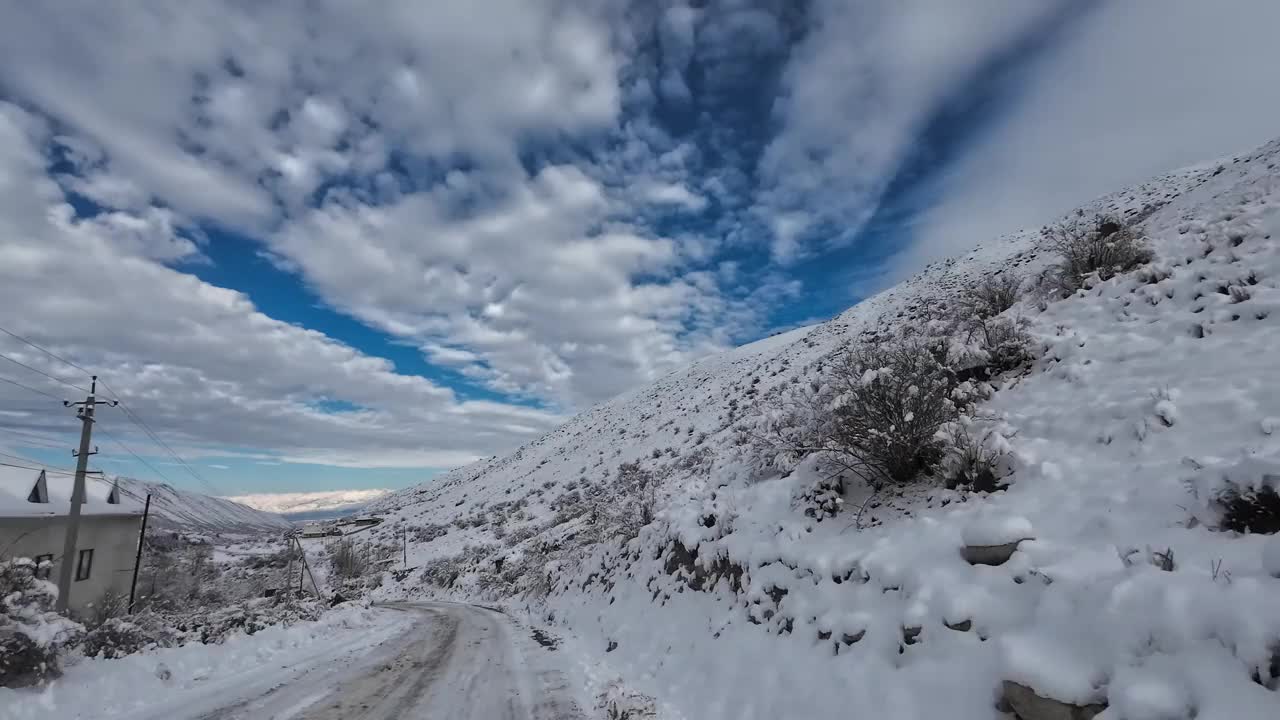 雪后山路视频素材