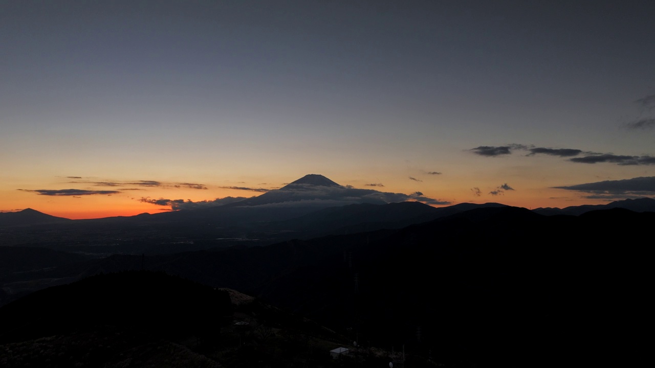 从大野山看黄昏时富士山的超缩视频素材