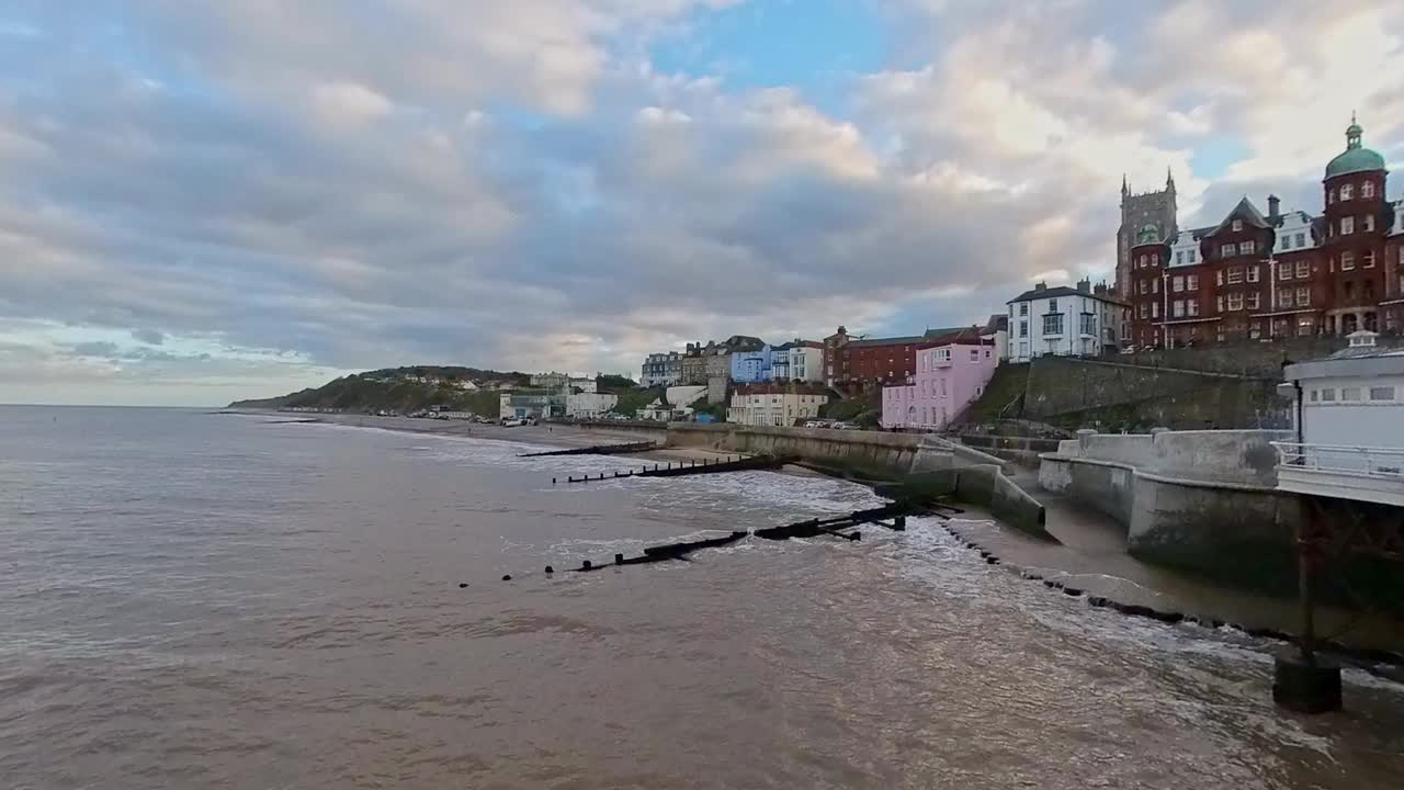 诺福克海岸的克罗默海滩视频素材