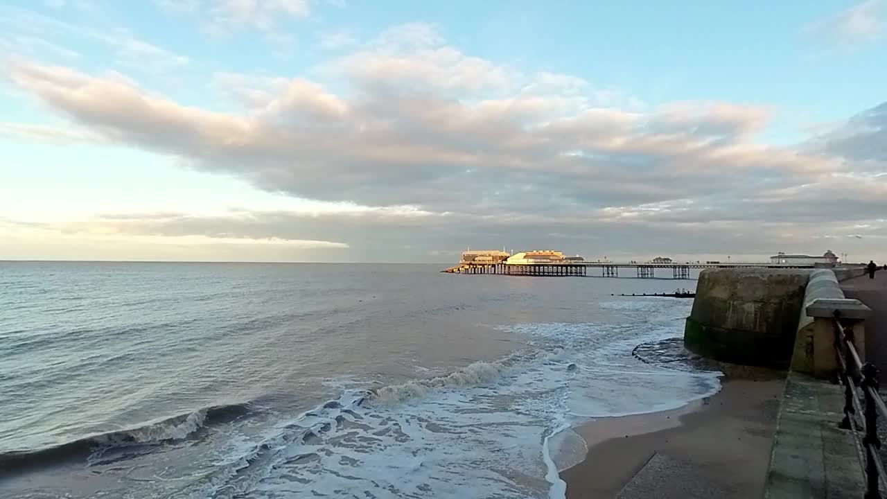 北诺福克海岸的克罗默海滩视频素材