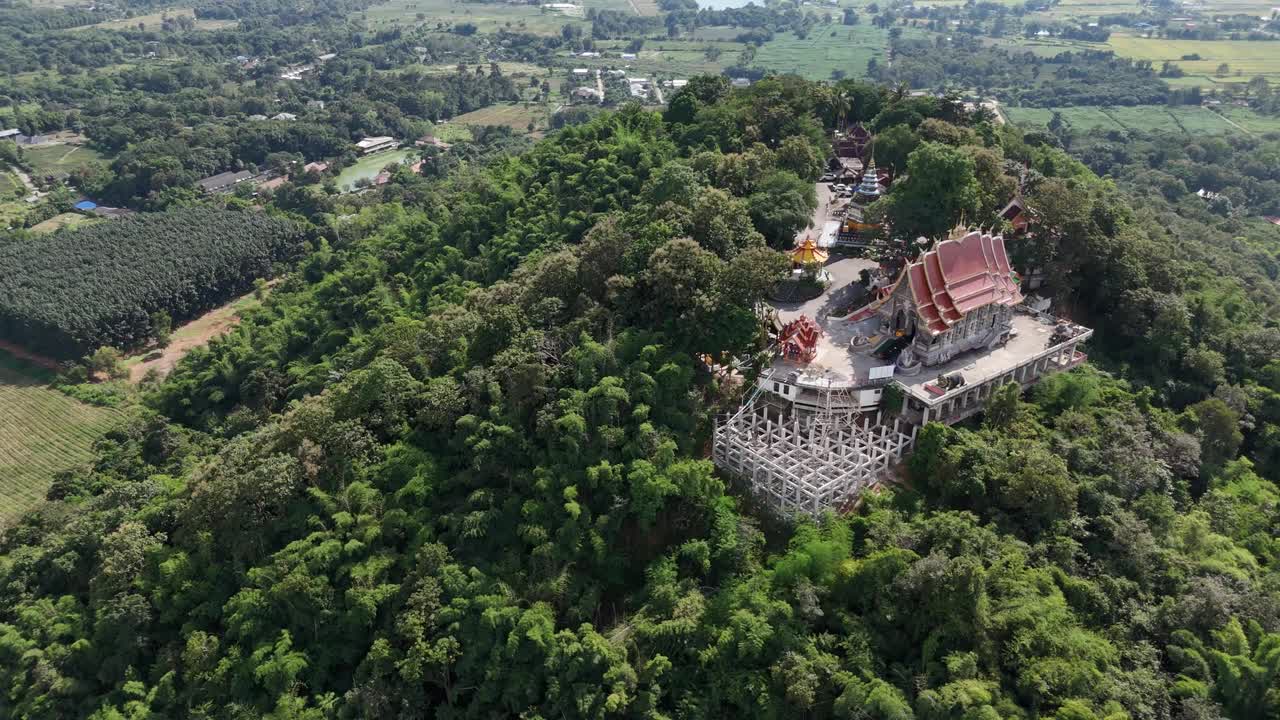 鸟瞰泰国清莱省考桂寺。视频素材