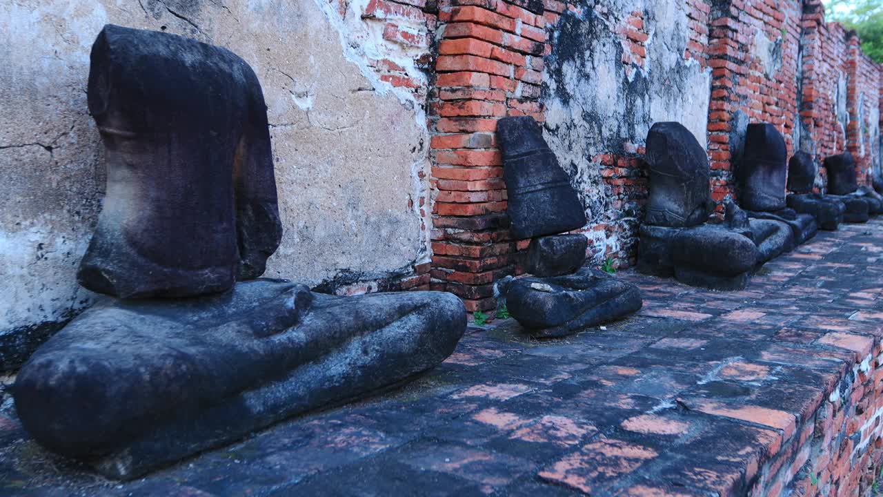 鸟瞰泰国大城府历史公园的寺庙视频下载