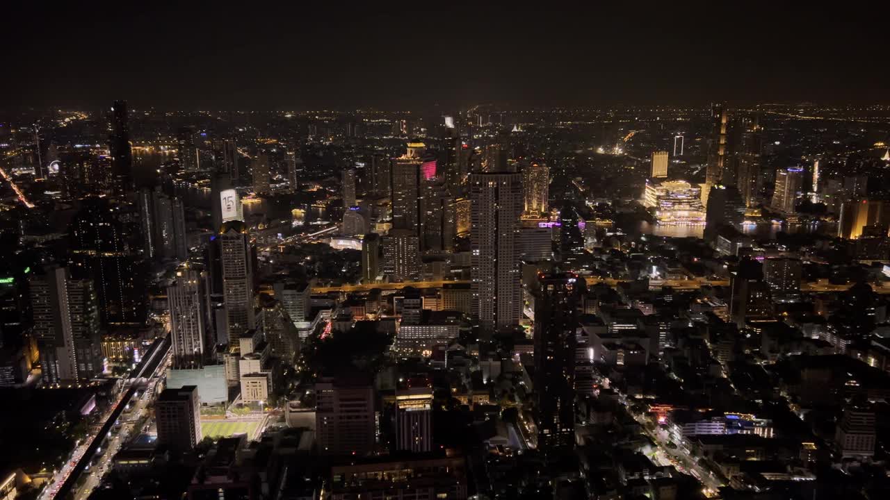 现代曼谷的4K夜景天际线。视频素材