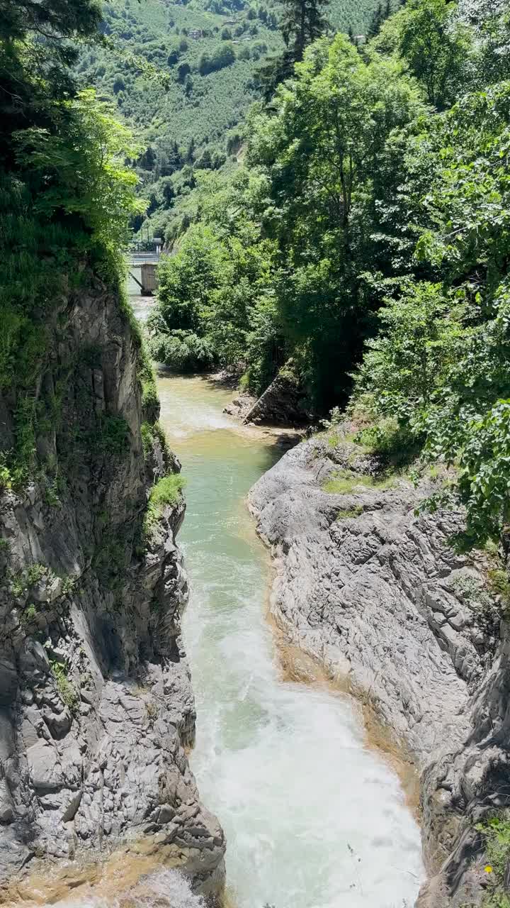 Giresun_Blue_Lake_1视频下载