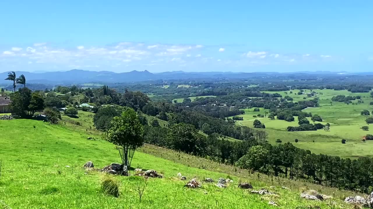 乡村土地的山谷景色视频下载