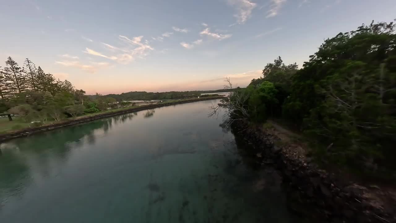 澳大利亚东海岸的日出鸟瞰图。视频素材